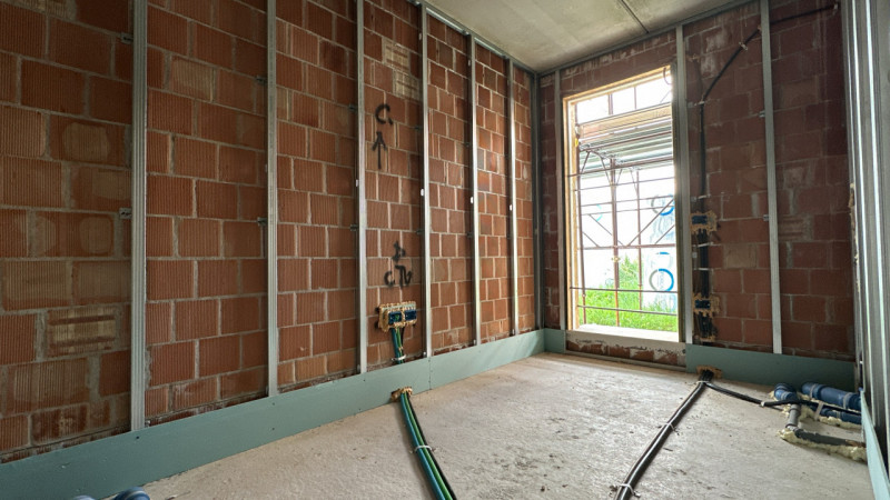 Proponiamo in Vendita appartamento, con ingresso indipendente,  a 2 Camere da letto, al piano Ter...