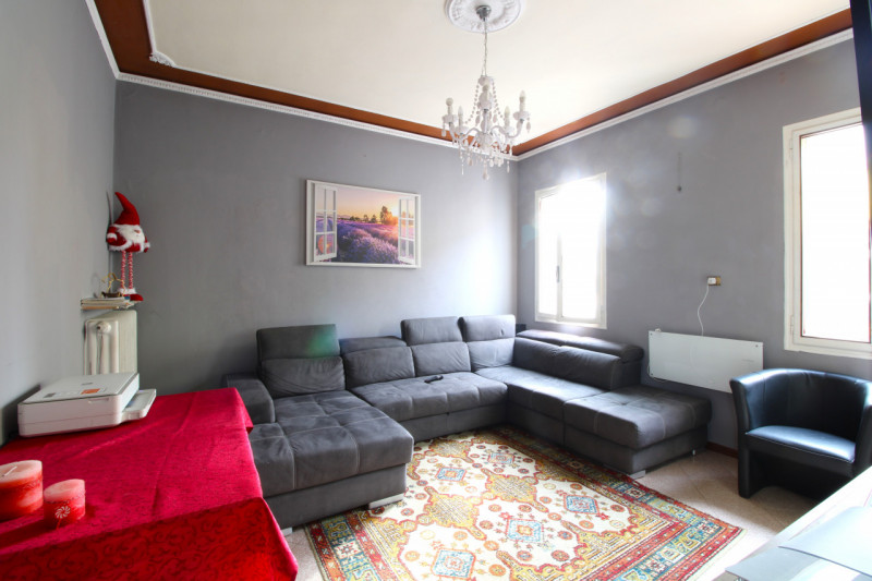 ALBIGNASEGO: In centro al paese, porzione di bifamiliare sviluppata su due livelli con giardino e...