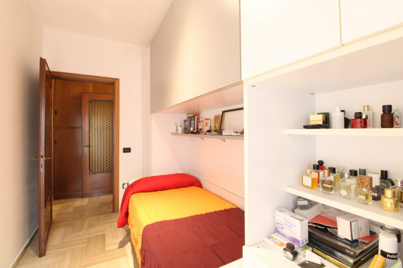 SANT'AGOSTINO: situato nel cuore del quartiere in zona residenziale e a pochi passi da tutti i pr...