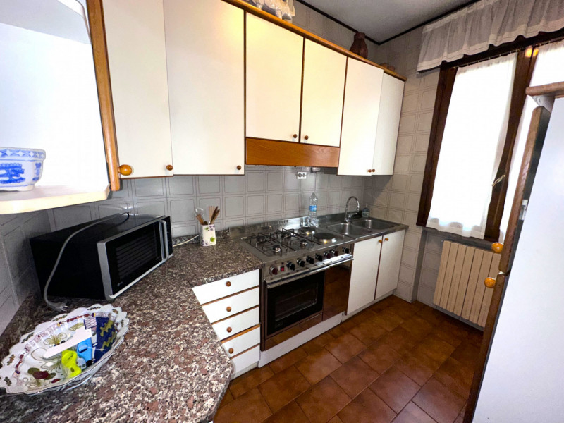 SANT'AGOSTINO: situata nel cuore del quartiere a pochi passi da tutte le principali vie di comuni...