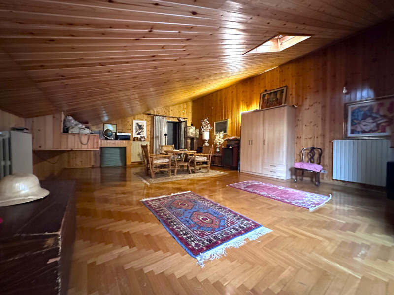 SANT'AGOSTINO: situata nel cuore del quartiere a pochi passi da tutte le principali vie di comuni...