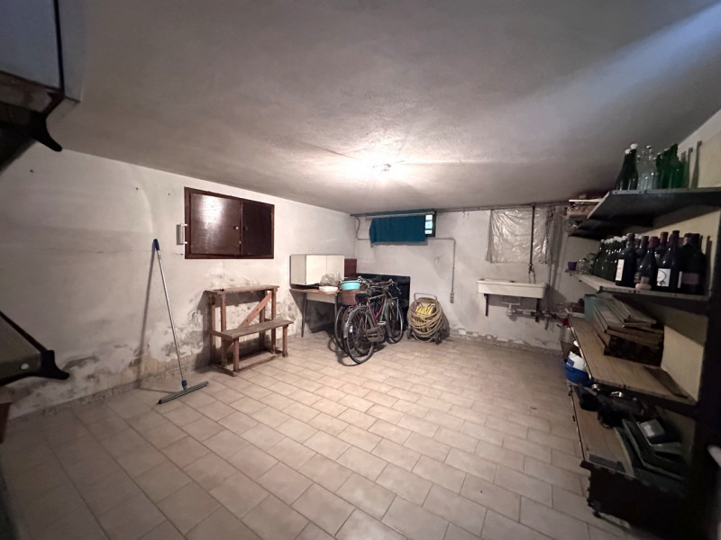 SANT'AGOSTINO: situata nel cuore del quartiere a pochi passi da tutte le principali vie di comuni...