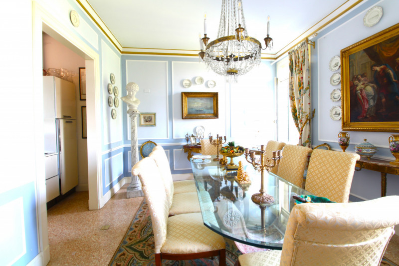 MANDRIOLA: situato all'interno di 'Villa Foscolo', edificata ai primi del XVI secolo, una delle d...