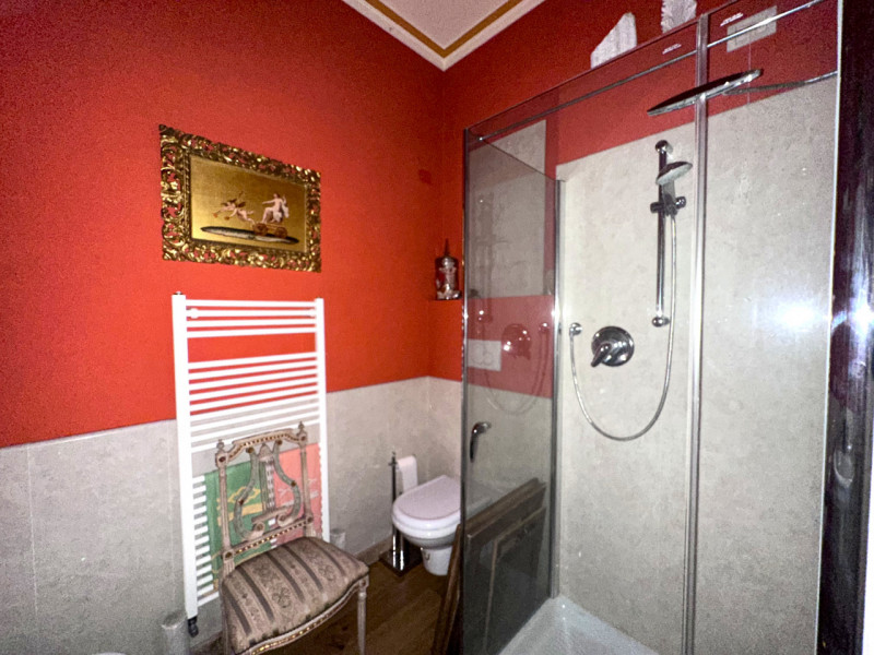 MANDRIOLA: situato all'interno di 'Villa Foscolo', edificata ai primi del XVI secolo, una delle d...