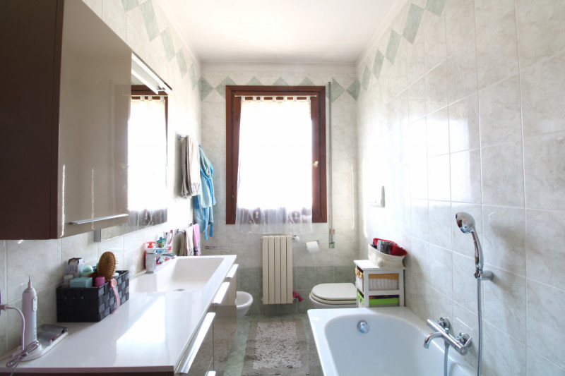 SAN TOMMASO: nel cuore del quartiere di  San Tommaso appartamento di recente costruzione, situato...