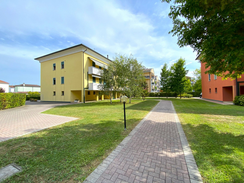 SAN TOMMASO: nel cuore del quartiere di  San Tommaso appartamento di recente costruzione, situato...