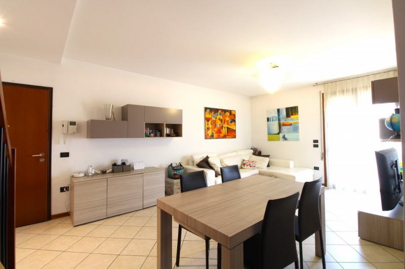 SAN TOMMASO: nel cuore del quartiere di  San Tommaso appartamento di recente costruzione, situato...