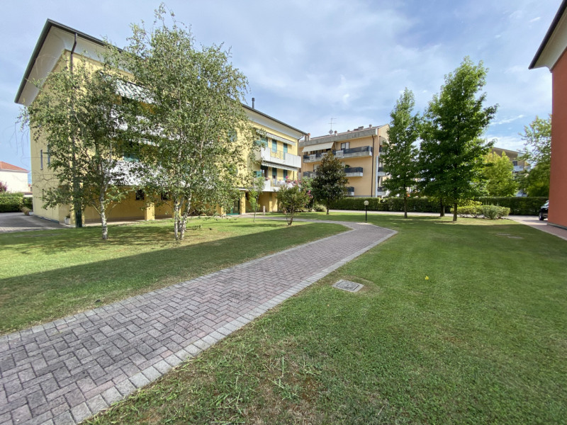 SAN TOMMASO: nel cuore del quartiere di  San Tommaso appartamento di recente costruzione, situato...