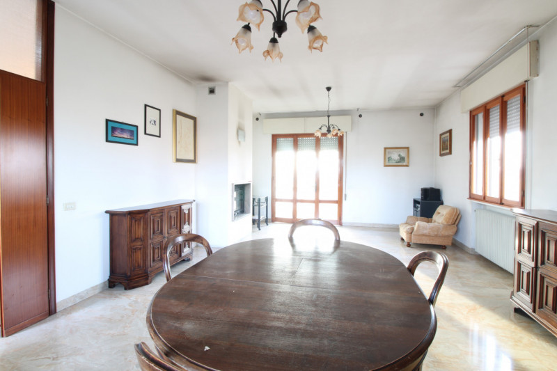 ALBIGNASEGO: a circa un paio di chilometri dal centro di Albignasego, porzione di bifamiliare deg...