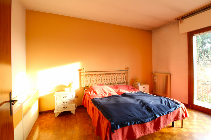 ALBIGNASEGO: a circa un paio di chilometri dal centro di Albignasego, porzione di bifamiliare deg...