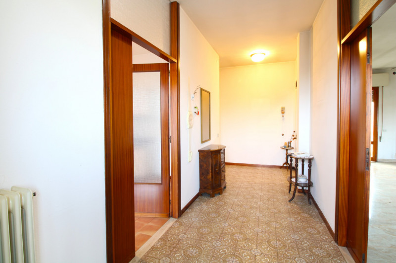 ALBIGNASEGO: a circa un paio di chilometri dal centro di Albignasego, porzione di bifamiliare deg...