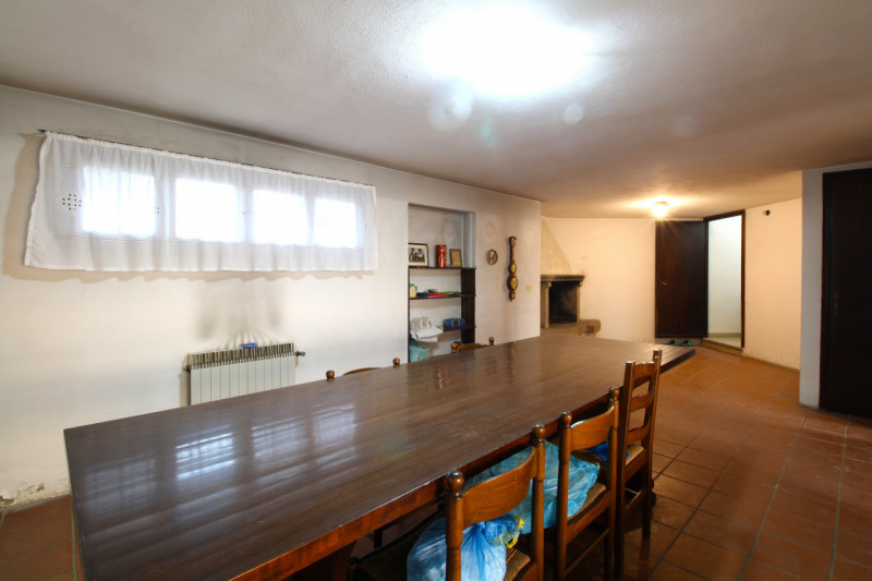 ALBIGNASEGO: a circa un paio di chilometri dal centro di Albignasego, porzione di bifamiliare deg...