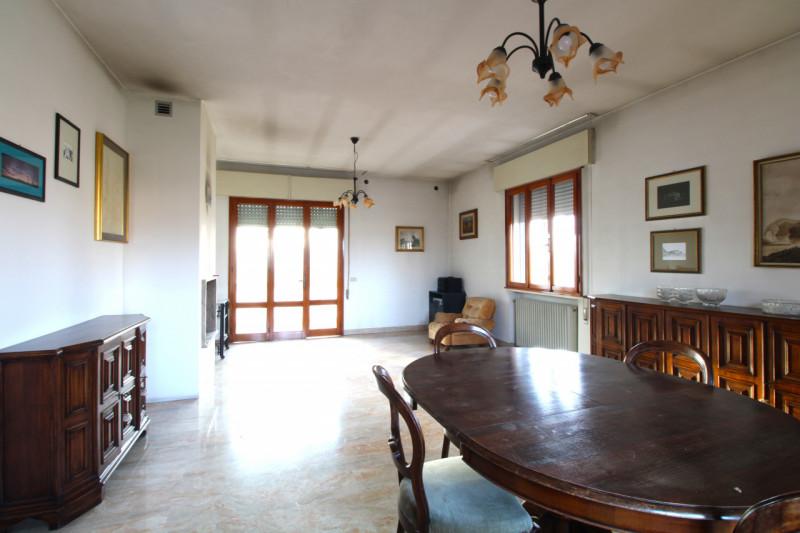 ALBIGNASEGO: a circa un paio di chilometri dal centro di Albignasego, porzione di bifamiliare deg...