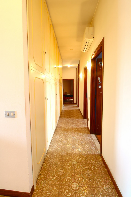 ALBIGNASEGO: a circa un paio di chilometri dal centro di Albignasego, porzione di bifamiliare deg...