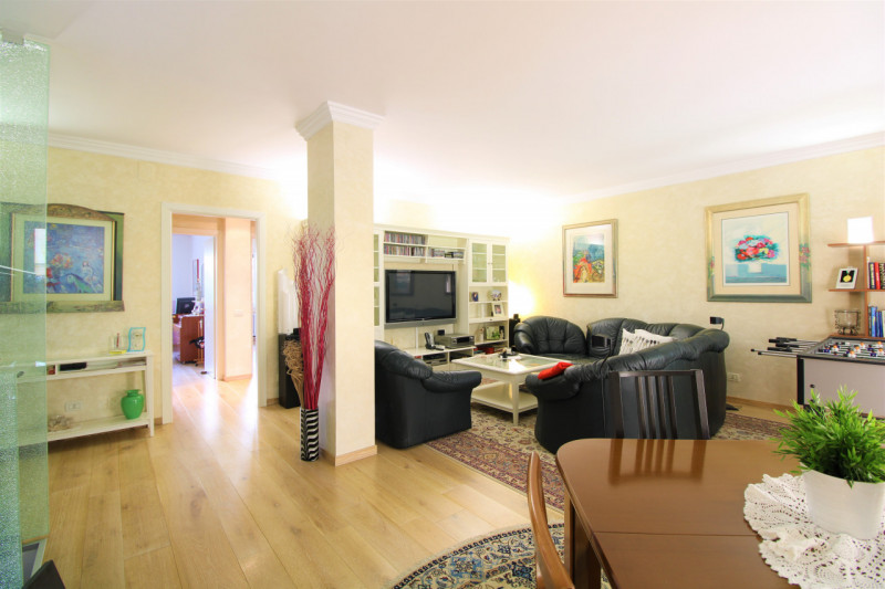 SANT'AGOSTINO: situato in zona residenziale nel cuore del quartiere, appartamento al piano terra ...