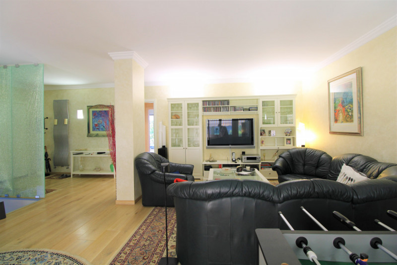 SANT'AGOSTINO: situato in zona residenziale nel cuore del quartiere, appartamento al piano terra ...