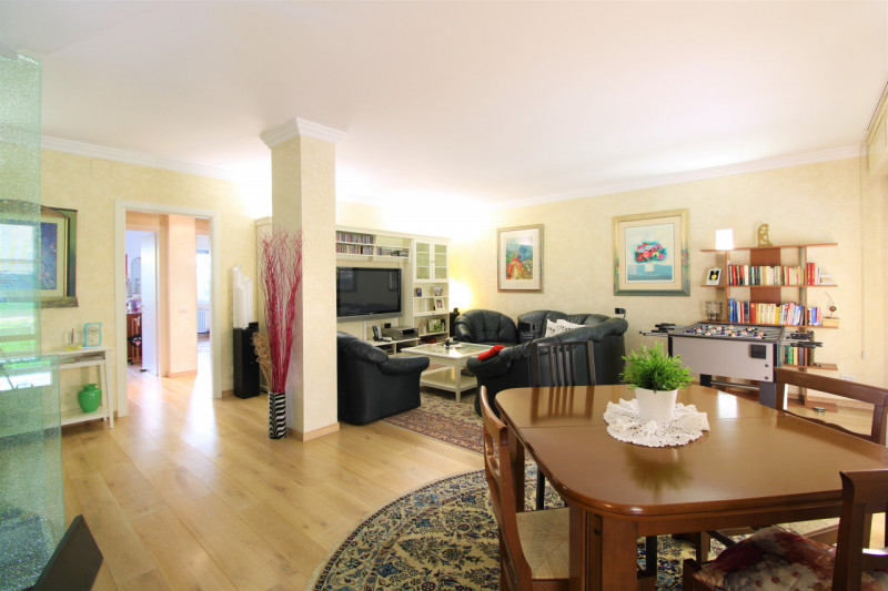 SANT'AGOSTINO: situato in zona residenziale nel cuore del quartiere, appartamento al piano terra ...