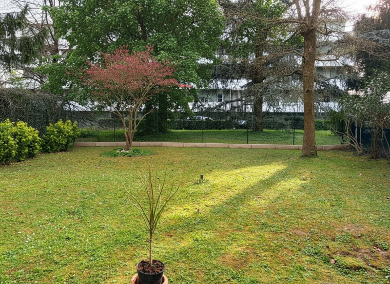 SANT'AGOSTINO: situato in zona residenziale nel cuore del quartiere, appartamento al piano terra ...