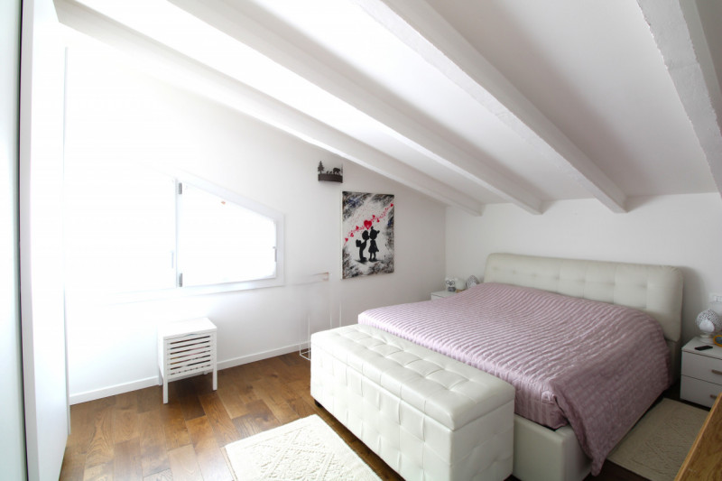 ALBIGNASEGO: appartamento situato al terzo ed ultimo piano, in condominio ristrutturato completam...