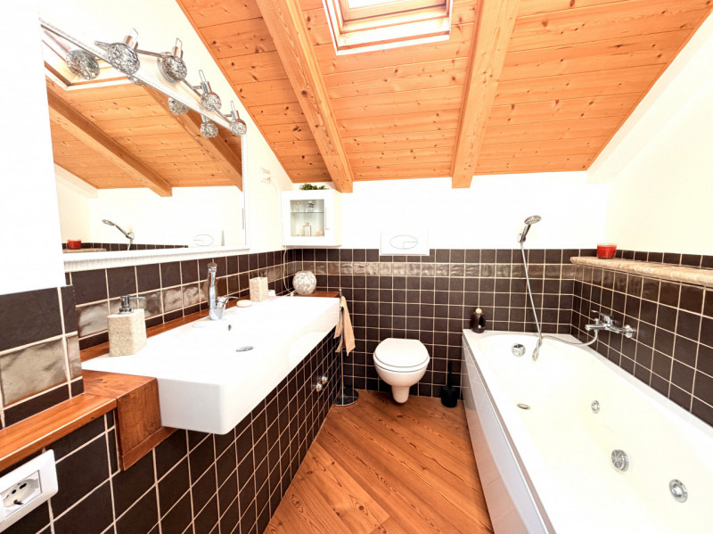 SAN GIACOMO: situato in quartiere residenziale a pochi passi da parchi e da tutti i principali se...