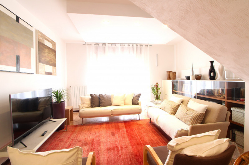 MONSELICE: scopri questo incantevole appartamento duplex situato nella tranquilla e ricercata zon...