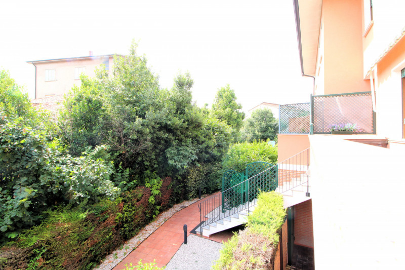 MONSELICE: scopri questo incantevole appartamento duplex situato nella tranquilla e ricercata zon...