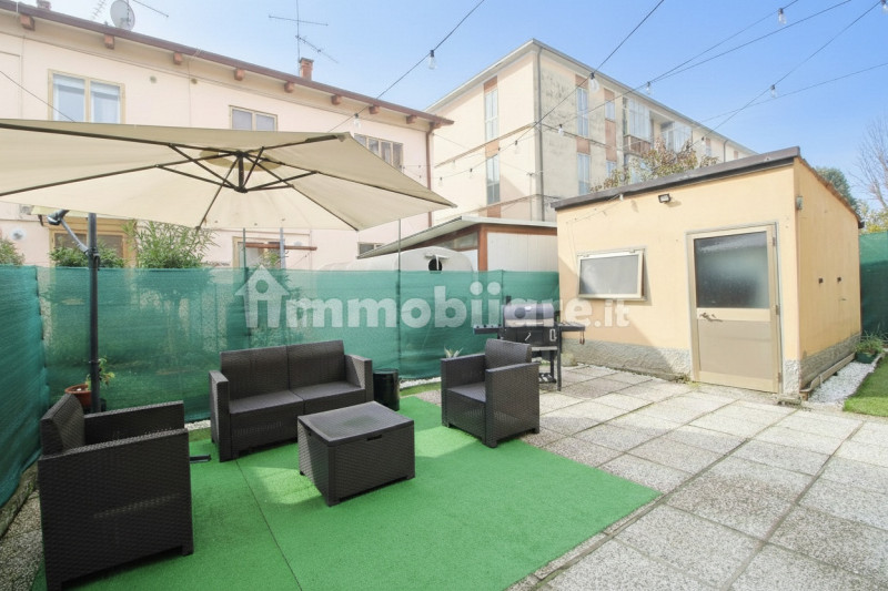 MONSELICE: proponiamo in vendita un appartamento trilocale di 86 mq situato al piano terra nel cu...