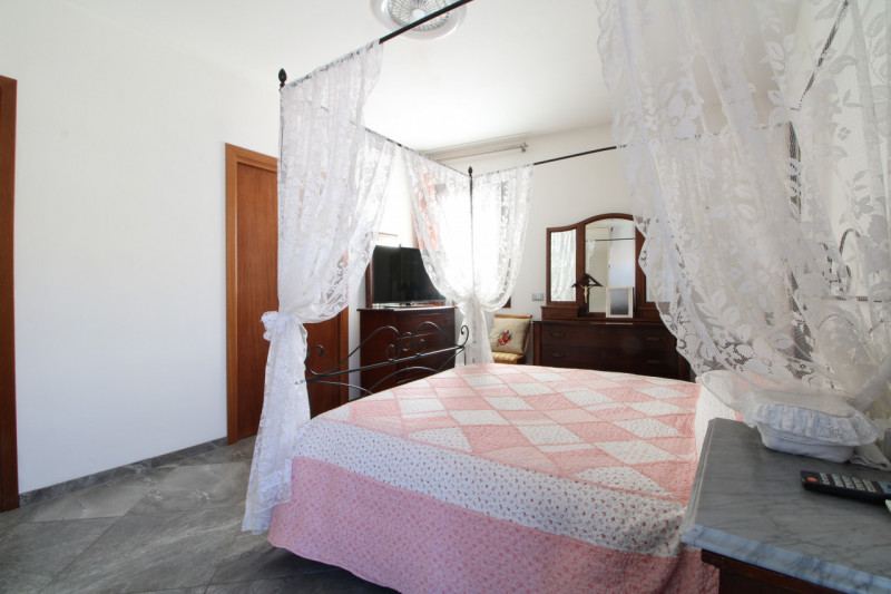 MONSELICE: nel quartiere di Costa Calcinara, in una zona comoda a tutti i servizi, si propone app...