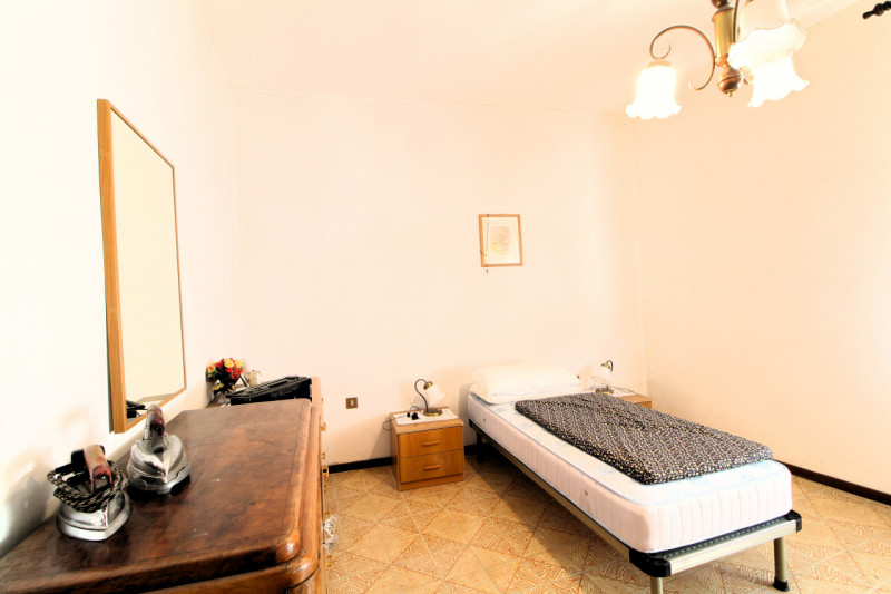 MONSELICE: a pochissimi passi dal Duomo di Monselice, casa semindipendente sviluppata su due live...