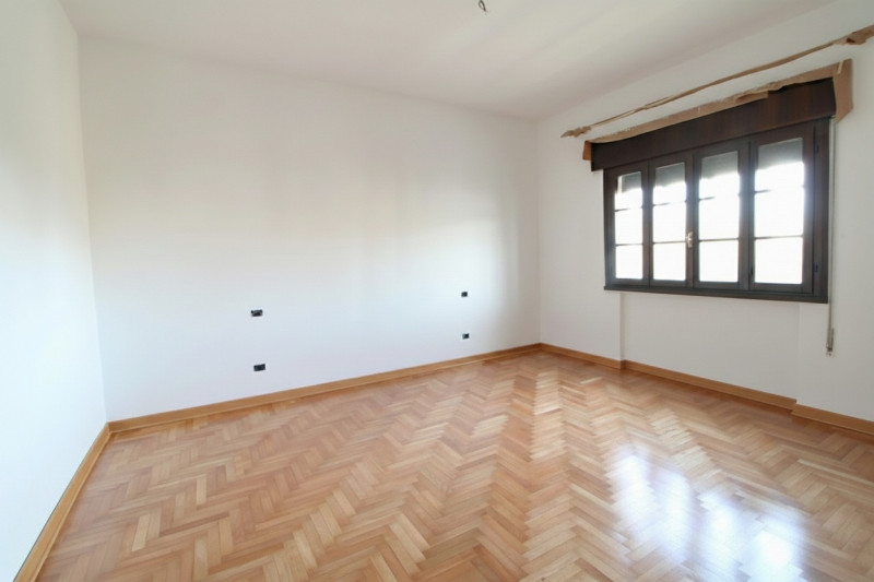 PERNUMIA: in una zona residenziale tranquilla e ben servita, proponiamo in vendita splendida porz...