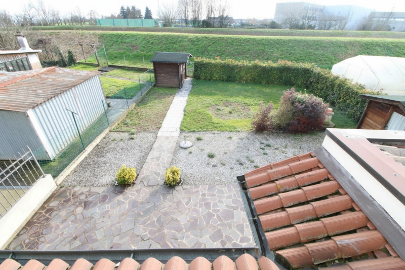 PERNUMIA: in una zona residenziale tranquilla e ben servita, proponiamo in vendita splendida porz...