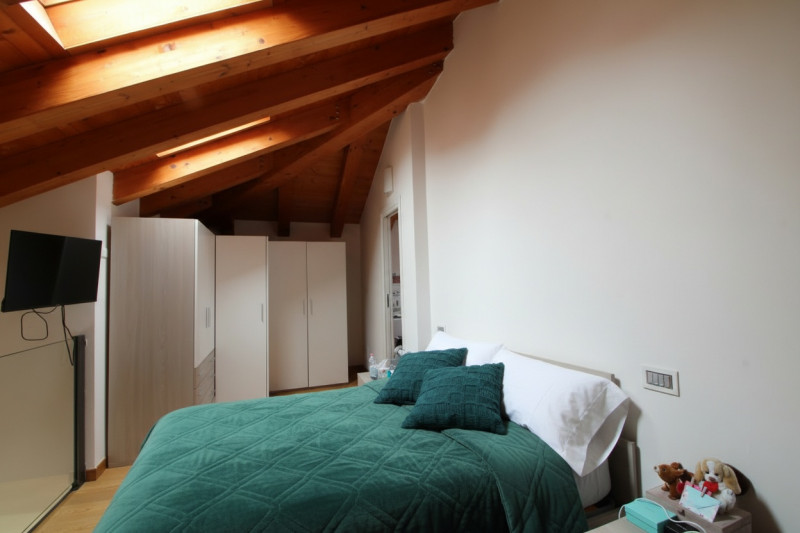 Scopri un'opportunità unica di vivere nel centro storico di Monselice! Questo affascinante appart...