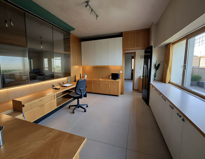 (Per INFO Stefania 3409601861) Affittasi ufficio direzionale di ampia metratura, in zona industri...