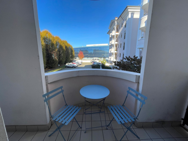 VICENZA OVEST - ZONA INTERNA: MINI APPARTAMENTO COMPLETAMENTE ARREDATO CON TERRAZZA E POSTO AUTO ...