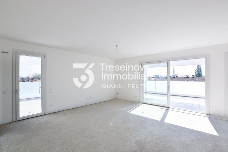 (Per INFO Feltrin ing. Gianni 3288349492) Proponiamo in vendita elegante attico di nuova costruzi...