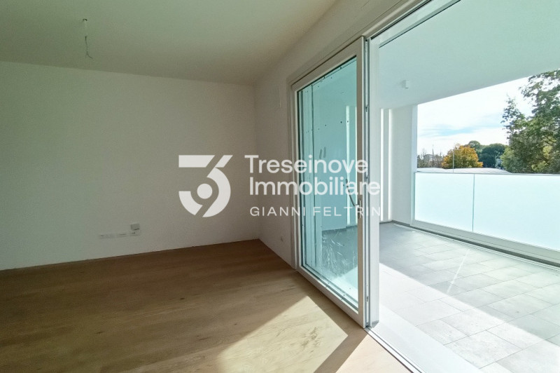 (Per INFO Feltrin ing. Gianni 3288349492) Proponiamo in vendita elegante attico di nuova costruzi...