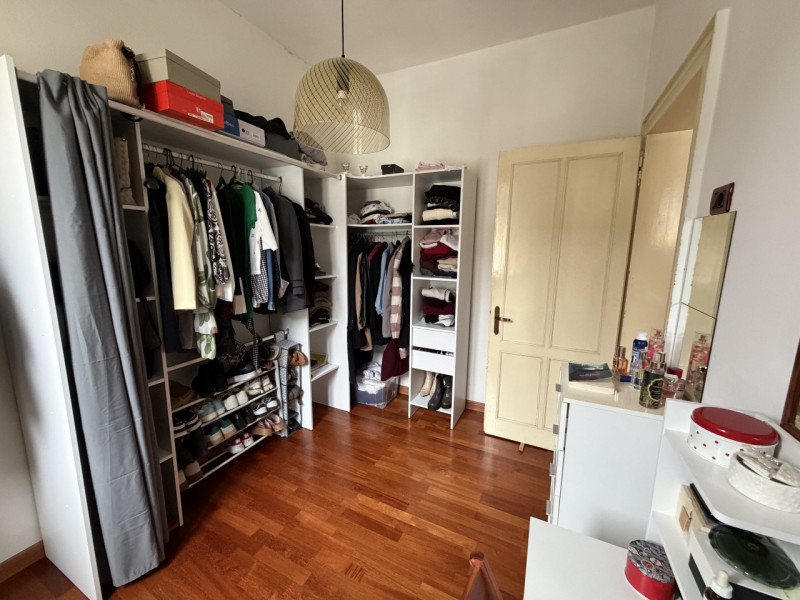 Nel cuore dei Colli Euganei, nel pienissimo centro di Torreglia, proponiamo in vendita porzione d...