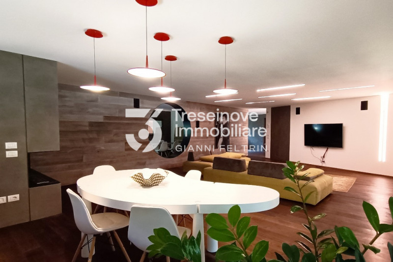 (Per INFO Feltrin ing. Gianni 3288349492) Proponiamo in vendita meravigliosa villa di design cont...