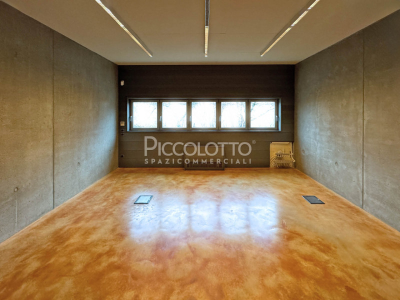 Rif. A5217 - Uffici disponibili in locazione, situati a soli 10 minuti da Asolo.

Gli uffici con ...