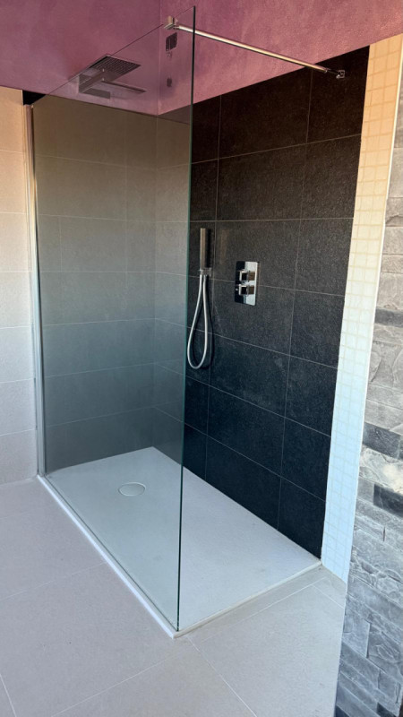 Camisano, immersa nel verde, vendesi tipica casa rurale ristrutturata completamente a nuovo e mai...