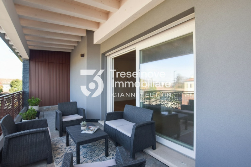 (Per INFO Feltrin ing. Gianni 3288349492) Proponiamo in vendita appartamenti al primo piano in fa...