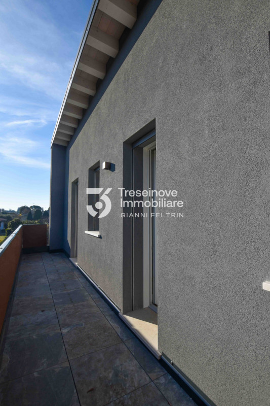 (Per INFO Feltrin ing. Gianni 3288349492) Proponiamo in vendita appartamenti al primo piano in fa...