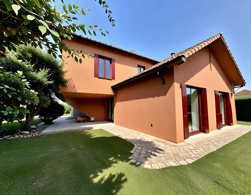 (Per INFO 3316190143) A Trebaseleghe, in zona centrale, proponiamo in vendita una casa singola di...