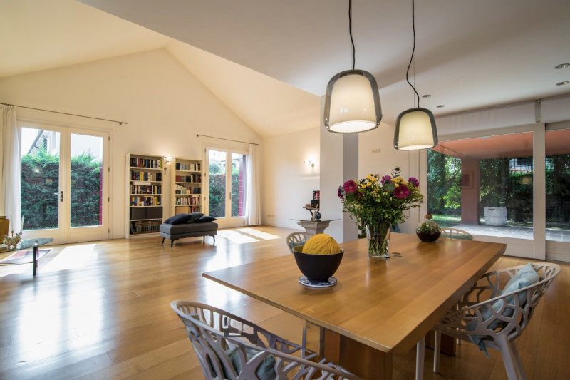 (Per INFO 3316190143) A Trebaseleghe, in zona centrale, proponiamo in vendita una casa singola di...