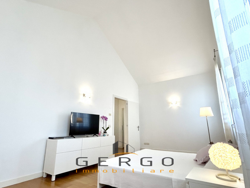 (Per INFO 3316190143) A Trebaseleghe, in zona centrale, proponiamo in vendita una casa singola di...