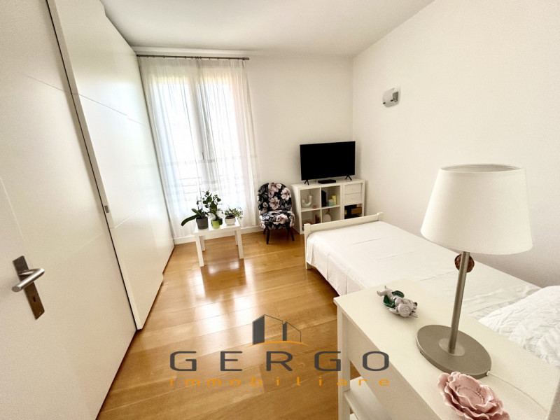 (Per INFO 3316190143) A Trebaseleghe, in zona centrale, proponiamo in vendita una casa singola di...