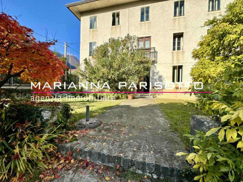 Ns. esclusiva: Scopri questa straordinaria VILLA DI CORTE PADRONALE edificata negli anni '30, sit...