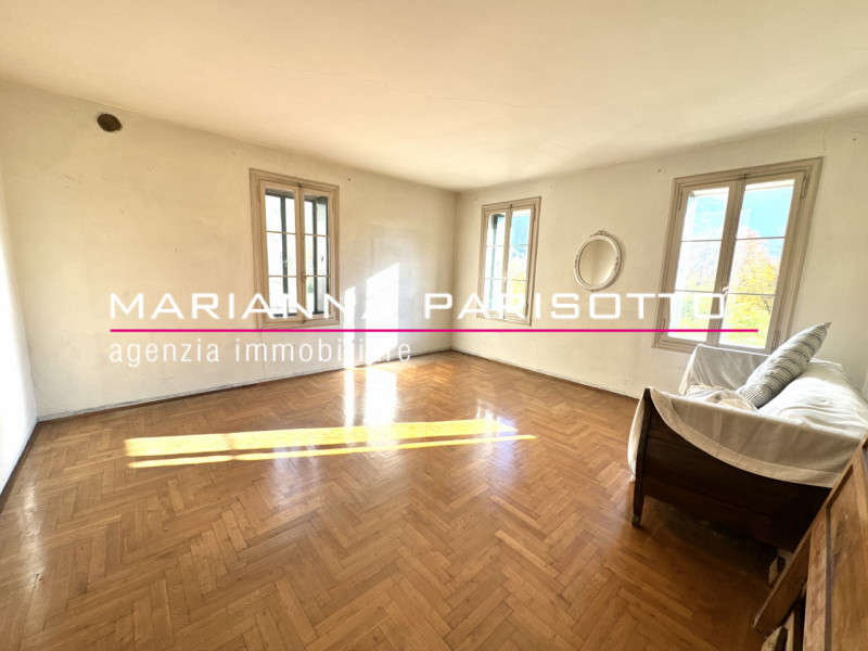 Ns. esclusiva: Scopri questa straordinaria VILLA DI CORTE PADRONALE edificata negli anni '30, sit...