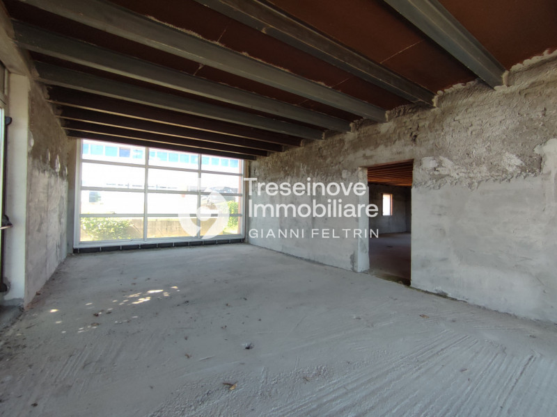 (Per INFO Simone 3427586513) Proponiamo in vendita casa colonica di impianto veneto risalente al ...