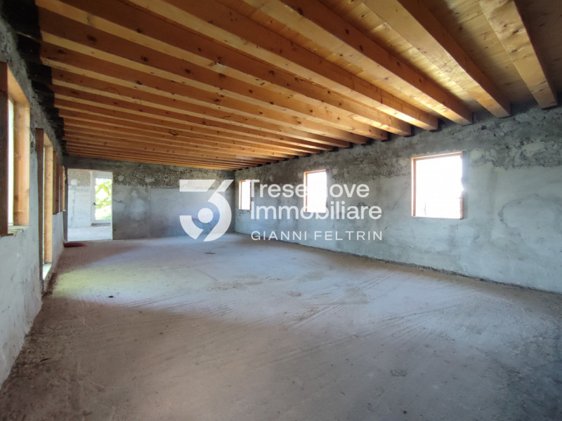 (Per INFO Simone 3427586513) Proponiamo in vendita casa colonica di impianto veneto risalente al ...